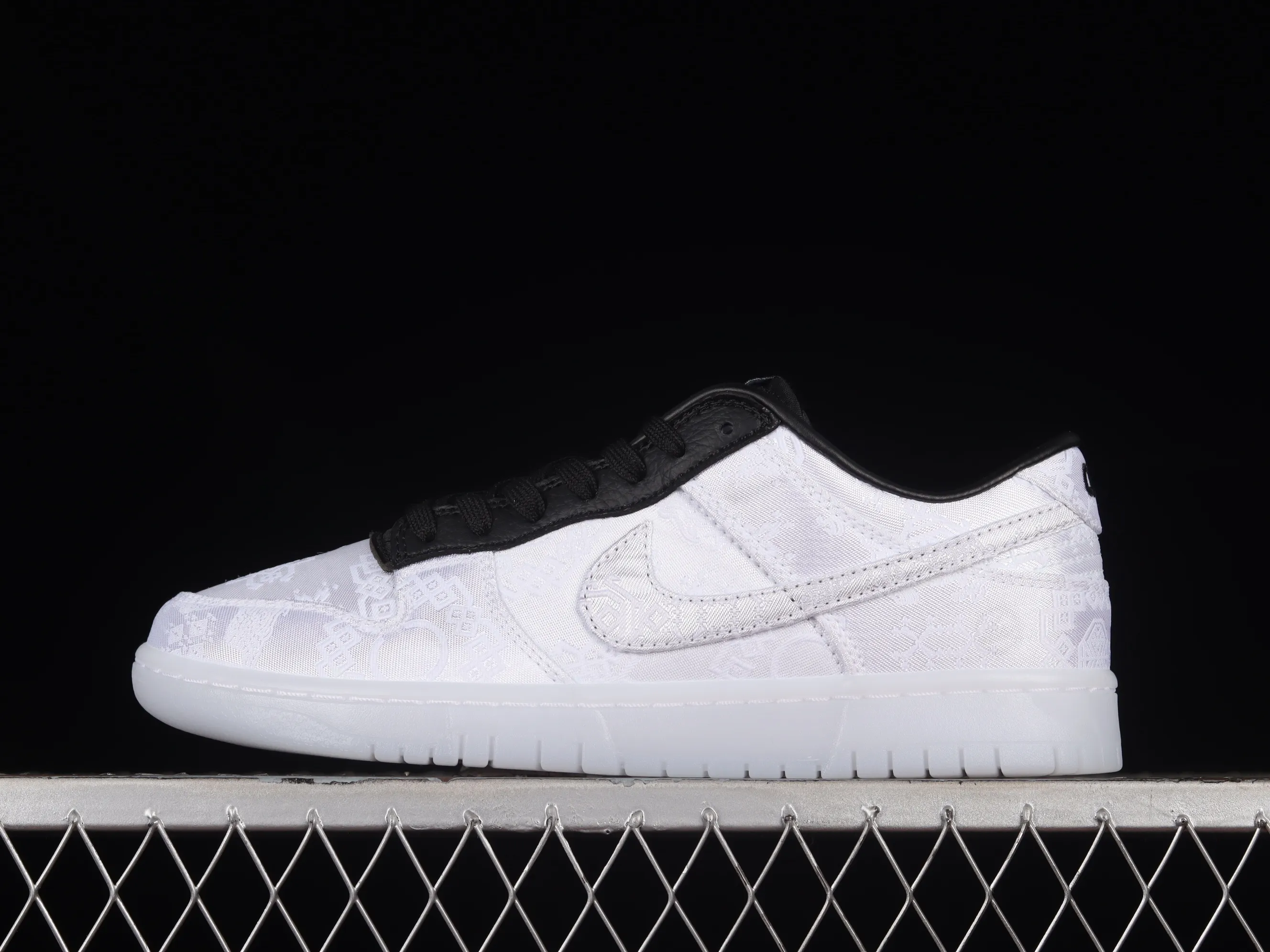 All Categories Nk SB Dunk Series Nk SB Dunk Low Low-top sneakers #ZG version Nk Dunk Low x Fragment